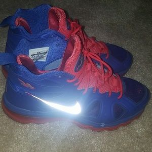 Nike Ken Griffey Jr. 24
